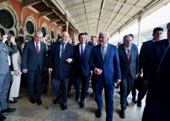 DW: Steinmeier vlerëson kontributin e turqve në Gjermani