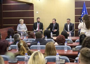 Kurti pas vizitës në veri: E ardhmja e vendit tonë është e drejtë dhe përgjegjësi e të gjithëve