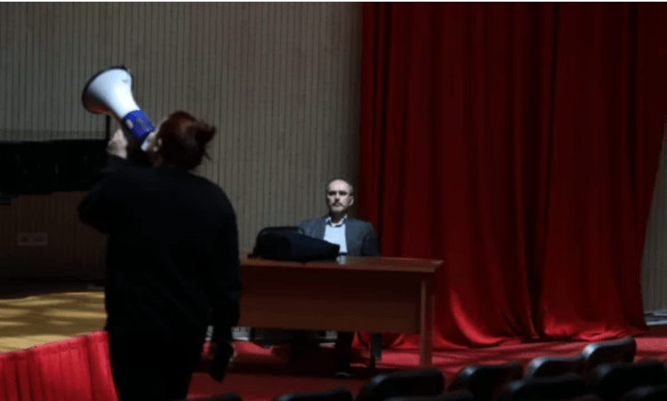 Këshilli i Etikës rekomandon suspendimin e profesorit Krasniqi