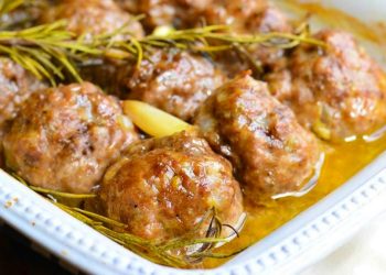 Qofte furre me rozmarinë e Hudhër, shije e mrekullueshme