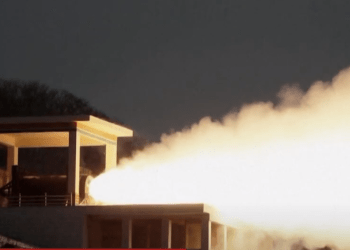 Tensione në gadishullin korean, Koreja e Veriut ngre në qiell raketat balistike