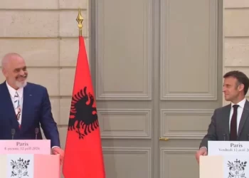 Macron në konferencë me Ramën: Shqipëria ka avancuar në rrugën drejt integrimit në BE12