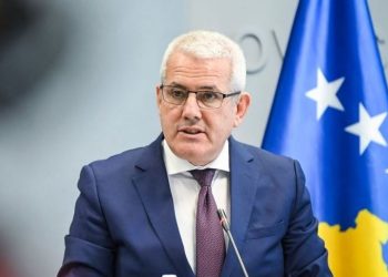 Sveçla me Hoxhën dhe Hodajn, diskutojnë mbi raportet e inspektimeve të IPK-së për Policinë e Kosovës