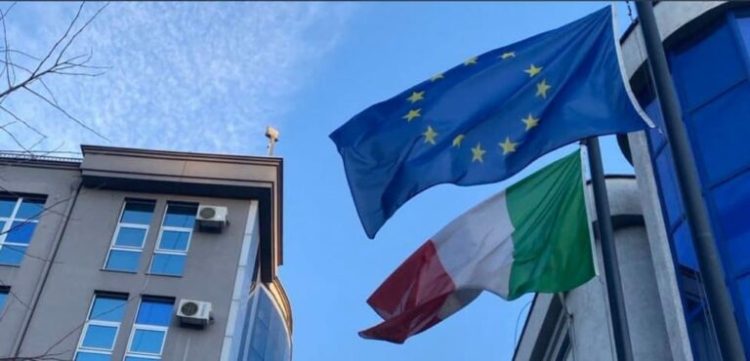 Ambasada e Italisë në Kosovë uron Ditën e Evropës për kosovarët