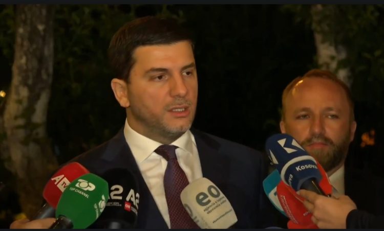 Përfundon takimi me Kurtin, Krasniqi: Mora pjesë për interesin e qytetarëve