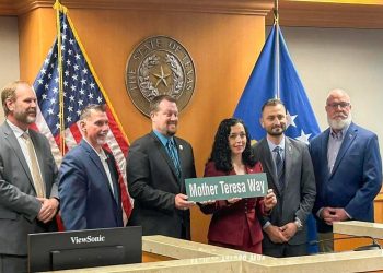 Osmani takon kryetarë dhe udhëheqës të disa qyteteve në Teksas