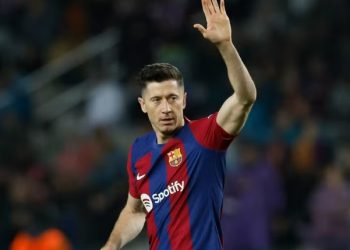 Lewandowski thotë se mbetet te Barcelona edhe më tutje