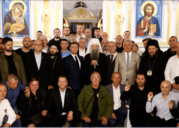 Patriarku serb në parakalim simbolik me veteranët e l*uftës së Koshares dhe Pashtrikut