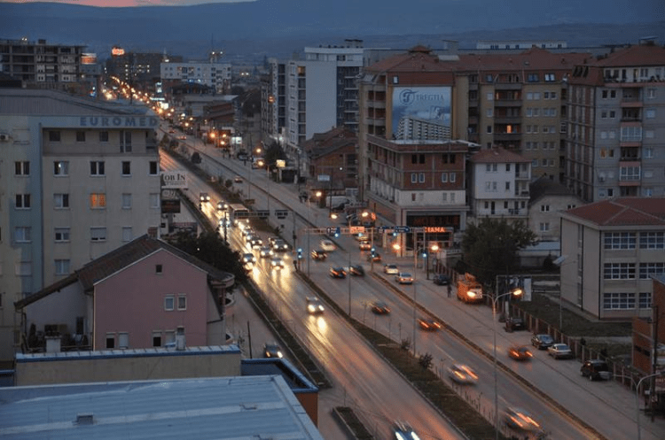 E therî me th*ikë pasi refuzoi të merrte drogë dhe të bënte s*eks, arrestohet i dyshuari