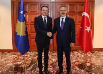 Ministri i Jashtëm turk, Fidan takohet me kryeministrin e Kosovës Kurti