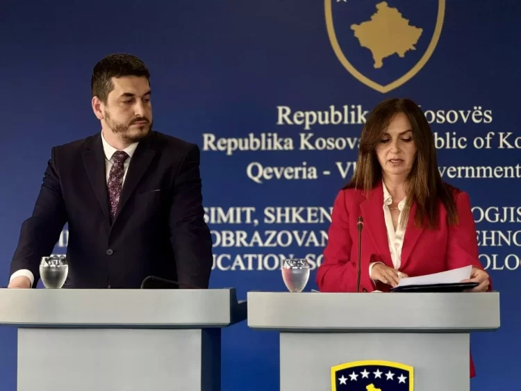 Ministrja kërkon nga kryetarët bashkëpunim në ndërtimin e çerdheve të reja