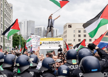 ‘Nakba’ nxjerr gjermanët në rrugë, protestë masive dhe dhjetëra të arrestuar në Berlin
