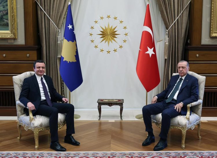 Mikpritje madhështore për kryeministrin Kurti nga presidenti Erdogan, fokusi i takimit mbrojtja dhe siguria
