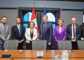 Gërvalla takon Kryetarin e Komisionit Parlamentar të Kanadasë, flasin për siguri e rriten e ushtrisë së Kosovës