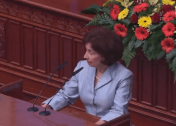 Inagurimi i presidentes së Maqedonisë së Veriut! Siljanovska: Do të jem presidente e të gjithëve
