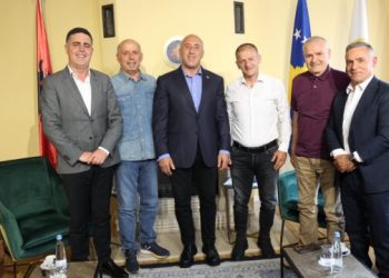 AAK-së i kthehen dy zyrtarë, Haradinaj: Shans i mirë për Gjilanin ta ketë një qeverisje efikase