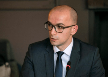 Zëvendësministri Ahmeti: Komiteti i Ministrave mund të vendosë të premten për një datë tjetër për Kosovën