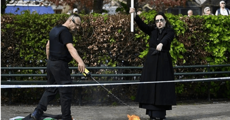 Suedi, digjet sërish Kurani, libri i shenjtë i myslimanëve