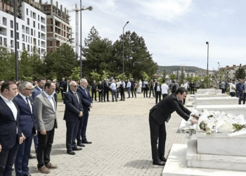 Homazhe në nderim të heroit, Kurti:Bahri Fazliu ishte veprimtar e artist i shquar