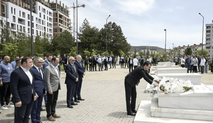 Homazhe në nderim të heroit, Kurti:Bahri Fazliu ishte veprimtar e artist i shquar
