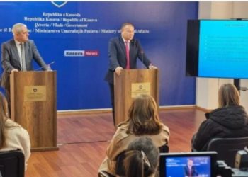 Gjendet armatim në Veri, Sveçla dhe drejtori i Policës mbajnë konferencë të jashtëzakonshme