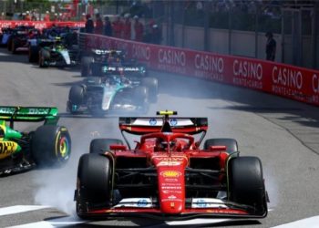 F1/ Ferrari dhuron ”show” në Monaco, Leclerc triumfon në vendlindje dhe i afrohet Verstappenit në renditje