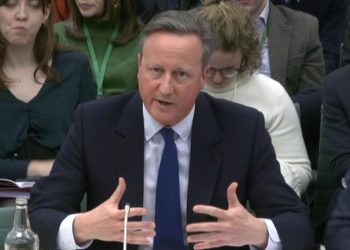 Cameron flet për vizitën e tij në Kosovë para KS të OKB-së, tregon se çka i tha sekretarit të NATO-s pasi u kthye në Mbretërinë e Bashkuar