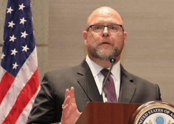 Hovenier: Kosova duhet të jetë anëtare e BE-së, NATO-s dhe e KiE-së