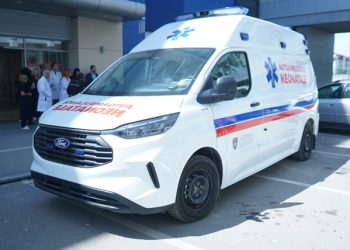 Klinika e Neonatologjisë për herë të parë pajiset me autoambulancë neonatale