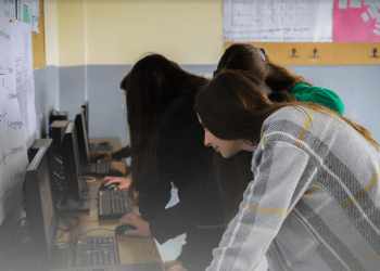 KEDS vazhdon të ndihmojë sistemin arsimor përmes donacioneve të kompjuterëve nëpër shkolla