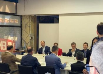 Nisin takimet VMRO – VLEN, për qeverinë e re në Maqedoninë e Veriut