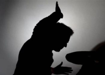 Sulmoi fizikisht nënën e tij, arrestohet një burrë në Prishtinë