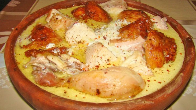 Pulë e pjekur në qumësht, aromë e shije e parezishtueshme