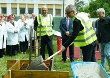 Vihet gurthemeli i dy klinikave në QKUK – vlera e tyre arrin mbi 4 milionë euro