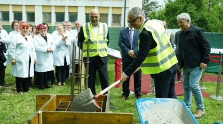 Vihet gurthemeli i dy klinikave në QKUK – vlera e tyre arrin mbi 4 milionë euro