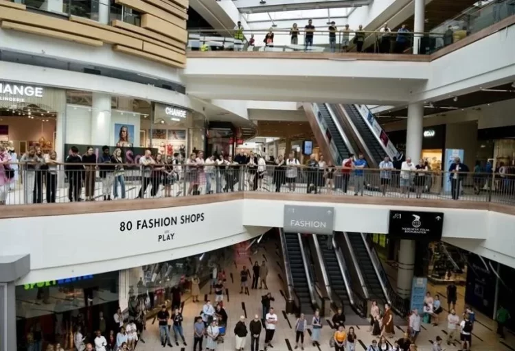 Influencerja gjermane me 230 mijë ndjekës, hajdute rrobash(!)