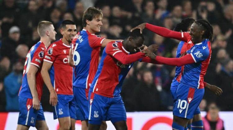 United pëson disfatë të thellë në transfertë, goleadë e Palace (Video)