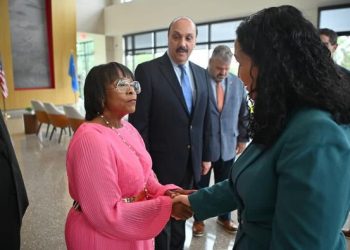 Osmani nderohet nga qyteti Forth Worth i Teksasit