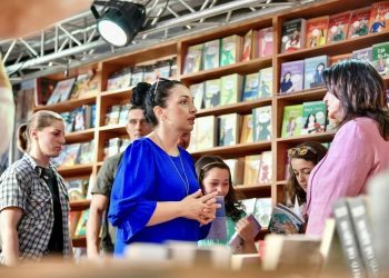 Presidentja Osmani thotë se nuk ka teknologji që zëvendëson librin