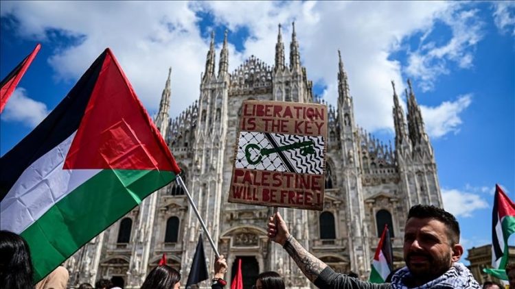 E majta italiane kërkon nga qeveria të njohë Palestinën dhe të mbështesë gjykatën e OKB-së kundër Izraelit