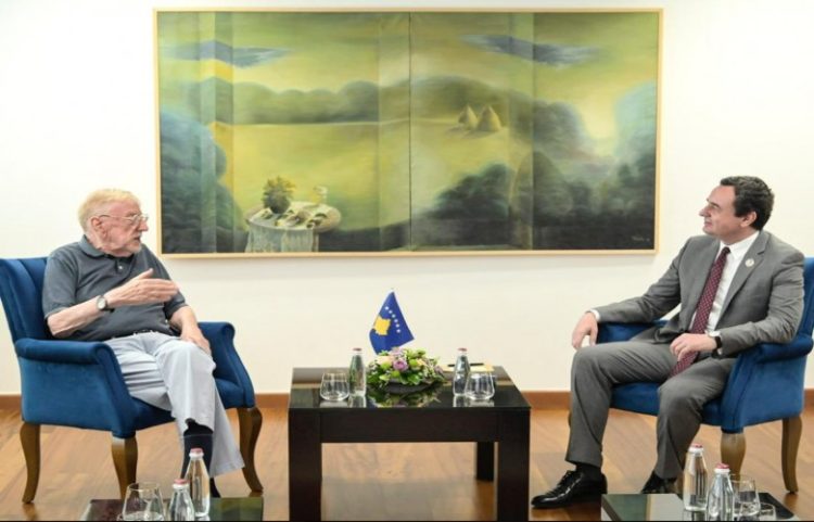 Kurti: Walker ia shpalli botës të vërtetën për regjimin e Millosheviqit