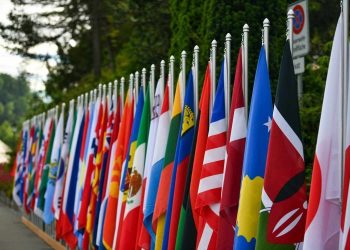 Flamuri i Kosovës në mesin e flamujve në Samitin e Paqes për Ukrainën