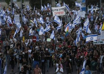 Izrael, protesta masive kundër kryeministrit Netanyahu
