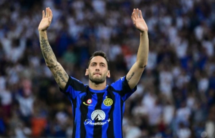 Calhanoglu drejt Bayernit, Interi vendos çmimin e lojtarit