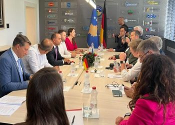 Rafuna priti në takim delegacionin nga Bavaria, biseduan për investime