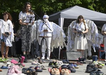 Berlin, lexohen me zë të lartë emrat e 15.000 fëmijëve të vrarë nga Izraeli në Gaza
