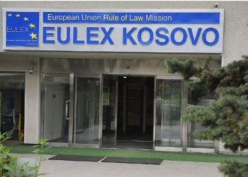 EULEX: Ishim të pranishëm kur u dorëzuan eshtrat e tre personave tek autoritetet serbe