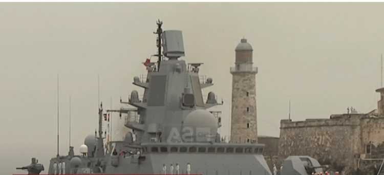 Flota ruse pak milje larg SHBA! Fregata dhe nëndetësja me energji bërthamore mbërrin në Kubë