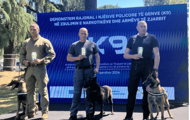 Polici kosovar bashkë me qenin e tij zënë vendin e parë në garën rajonale të mbajtur në Tiranë