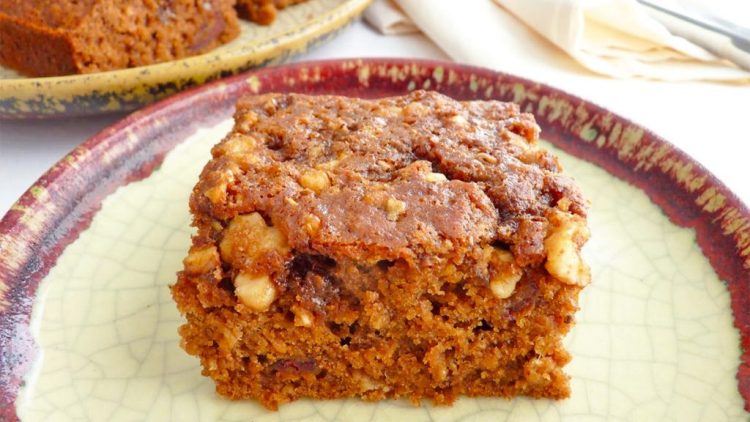 Kek me arra dhe hurma, shije unike